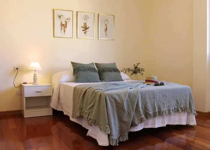 Piso Castelao Con Terraza Y Aparcamiento Privado * Cambados